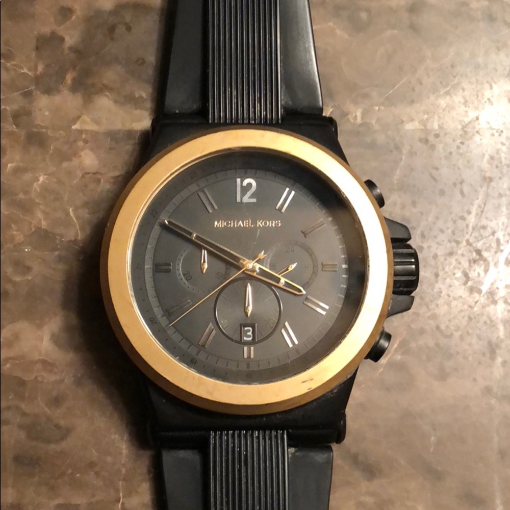 Michael Kors Men Watch Needs New Battery